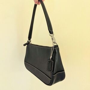 Vintage Coach Y2K Black Leather Mini Hampton Demi Bag